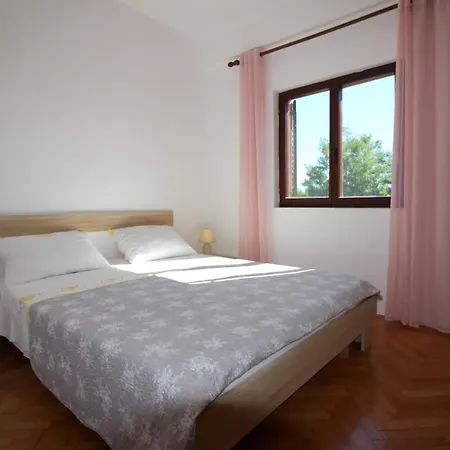 In - Istrien 34560 Apartment *